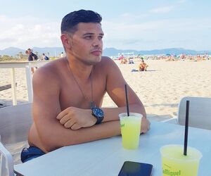 Alejandro robe